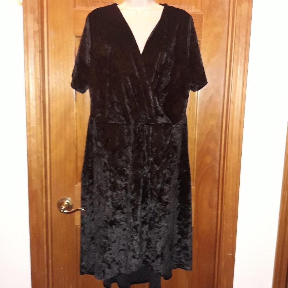 Black Velvet Dress-Plus Size